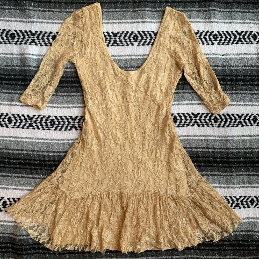 Écote Champagne Lace Mini Dress Size M